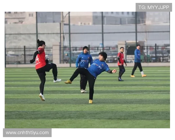 华体足球比分网为足球迷提供详细的比赛数据和历史战绩，助力深度赛事分析